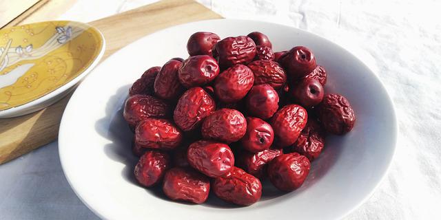 红枣-大枣-jujube-g1275f231c_640.jpg