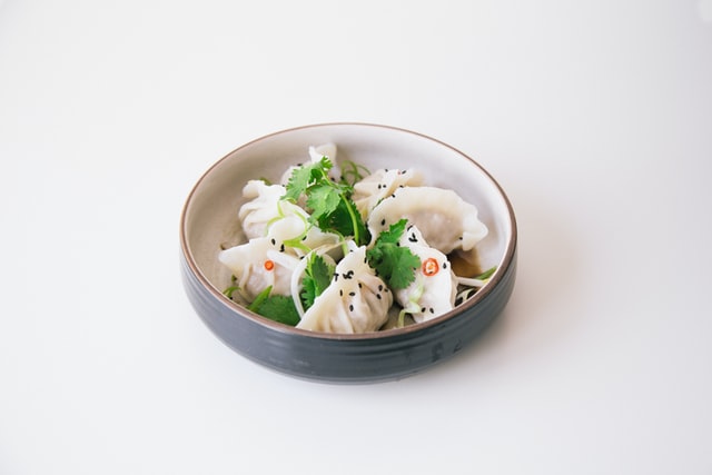 饺子-charlesdeluvio-wr8Ze_O-sjI-unsplash.jpg