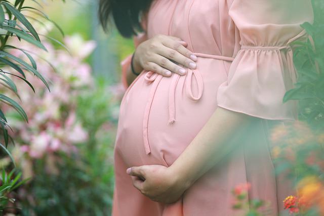 孕妇-pregnant-g1c44ef131_640.jpg